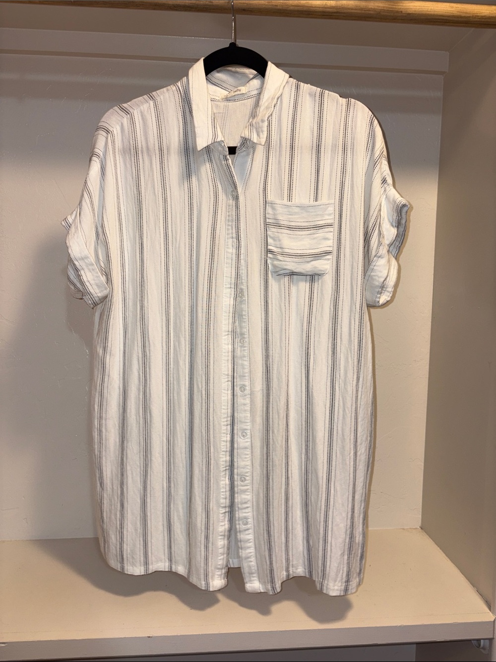 Women's Short-Sleeve Striped Button-Down Tunic Shirt - White with Gray Stripes